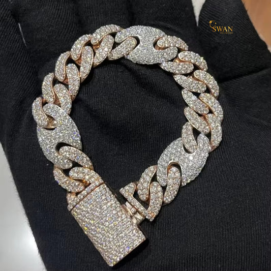 Iced Out Cuban Link Bracelet in Rose Gold with Full Diamond Pave Setting and Statement Lock Clasp – Luxury Hip Hop Jewelry swandiamond