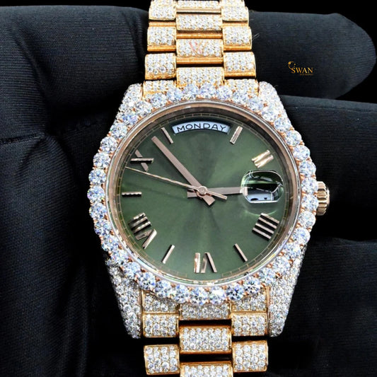 Luxury Iced Out Rose Gold Diamond Watch with Green Dial Full Pave Bracelet Custom Bezel High End Jewelry Gift for Men and Women swandiamond