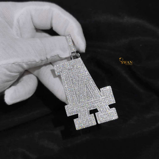 Iced Out LA Pendant Hip Hop Jewelry Silver Bling Statement Necklace Custom Letter Charm for Men Streetwear Urban Fashion swandiamond