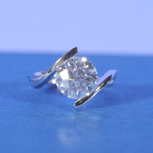 Round Brilliant Cut Lab Grown Diamond Proposal Rings For Women