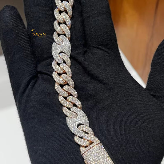 Iced Out Cuban Link Bracelet in Rose Gold with Full Diamond Pave Setting and Statement Lock Clasp – Luxury Hip Hop Jewelry swandiamond
