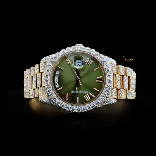Luxury Iced Out Rose Gold Diamond Watch with Green Dial Full Pave Bracelet Custom Bezel High End Jewelry Gift for Men and Women swandiamond