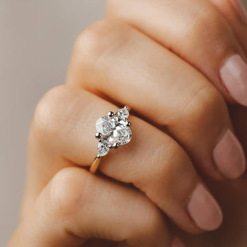 Oval Cut Side Pear Diamond Moissanite Wedding Ring For Women