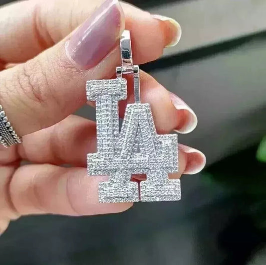 Custom Letter round Brilliant Cut Moissanite S925 Sterling Silver Unisex Pretty Design Inced out