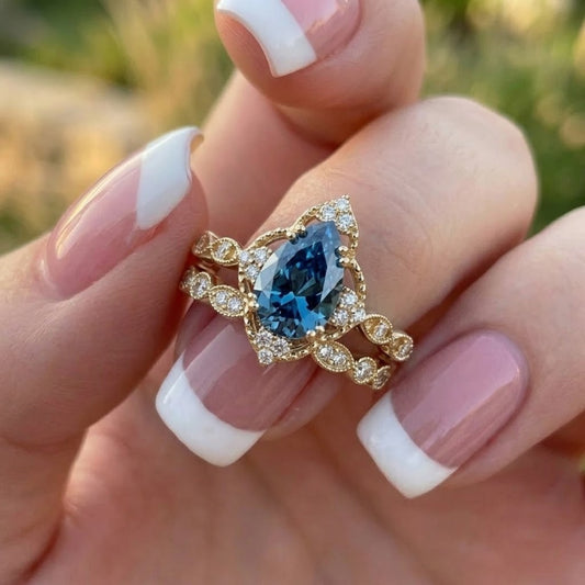 Blue Pear Cut Lab Grown Diamond Bridal Ring Set in 18K Yellow Gold Vintage Halo Engagement Ring for Women