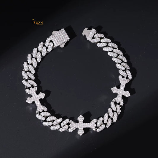 Iced Out Diamond Cuban Link Bracelet with Cross Design and Pave Clasp Luxury Hip Hop Jewelry High Quality Statement Piece for Men and Women swandiamond