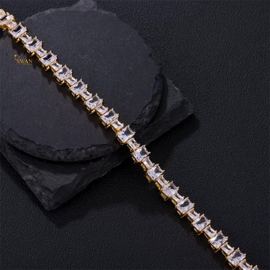 Princess Cut Diamond Tennis Bracelet Yellow Gold with Pave Box Clasp Elegant Fine Jewelry Men for Women Anniversary Gift Timeless Luxury swandiamond