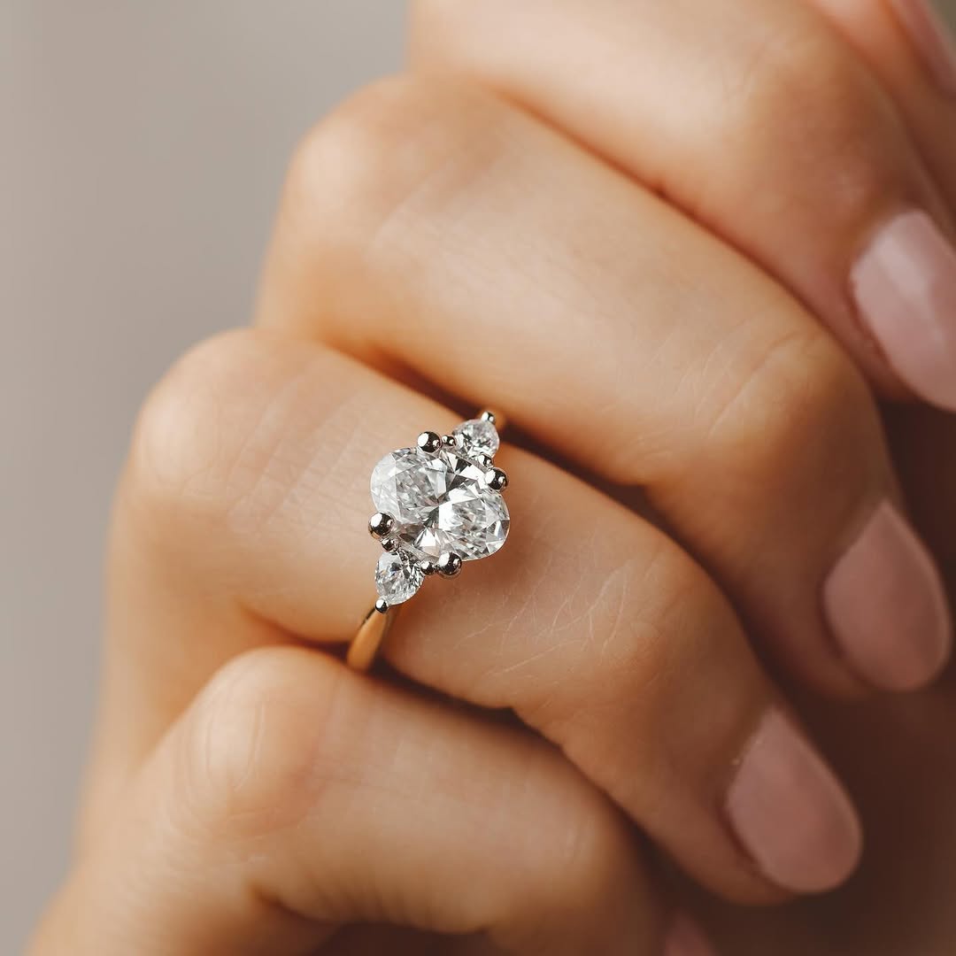 Oval Cut Side Pear Diamond Moissanite Wedding Ring For Women