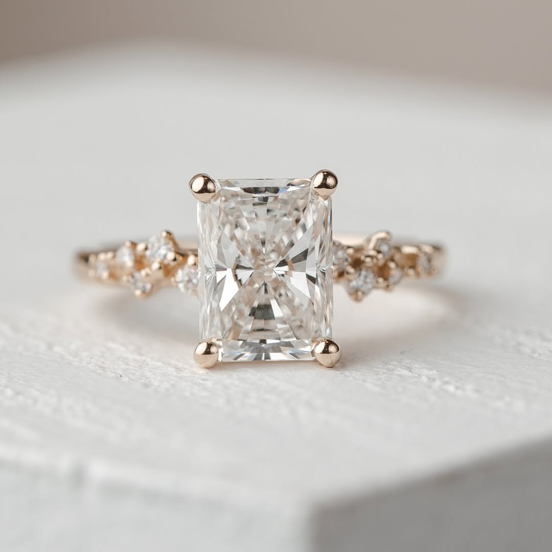 Cluster Set 2.5Ct Radiant Cut Proposal Rings For Women