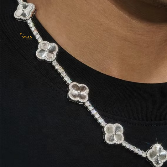 Clover Design Natural Diamond Tennis chain in White Gold Four Leaf Flower Diamond Link Bracelet Luxury Fine Jewelry Elegant Gift for Men and Women swandiamond