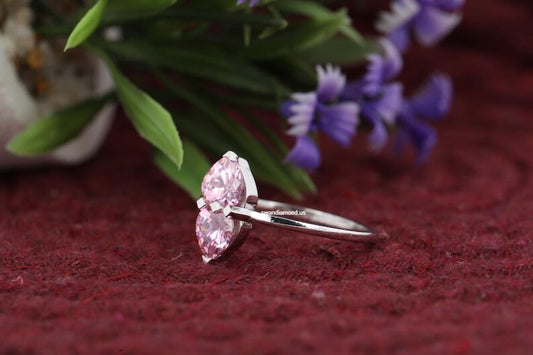 1.5CT Heart Shaped Pink Moissanite Diamond Engagement Rings